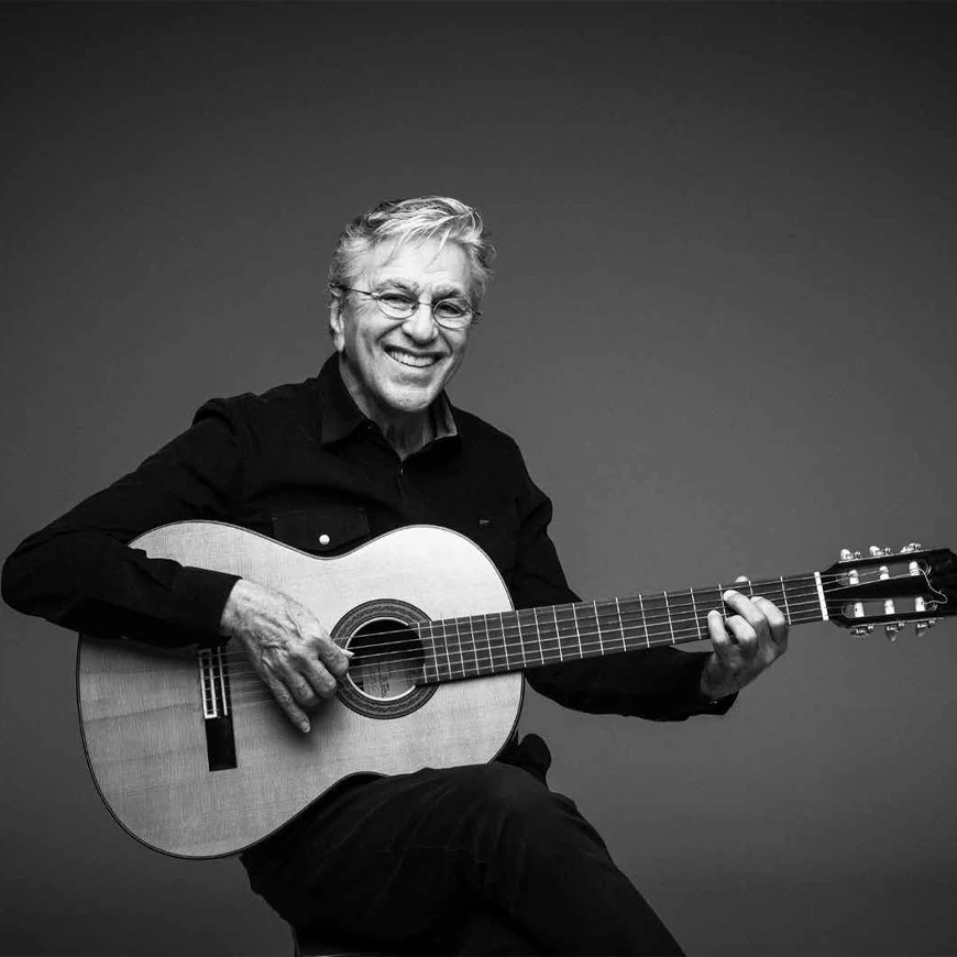 Sesc celebra 80 anos com show gratuito de Caetano Veloso no DF
