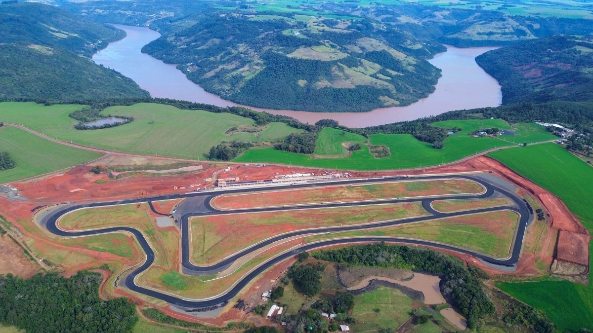 Mega-autódromo de R$ 120 milhões e tecnologia de F1 define primeiras provas nacionais em SC