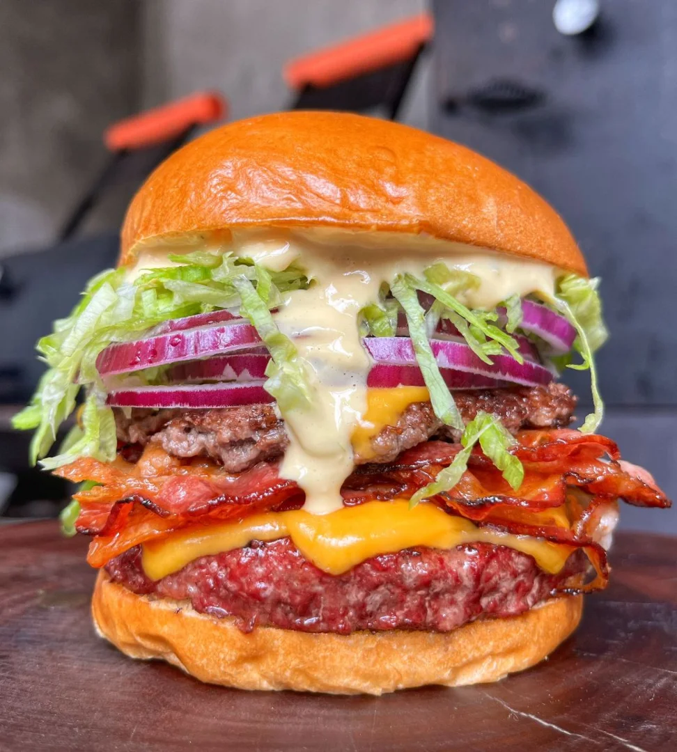 D’Billys, de Balneário Camboriú, conquista lugar entre as 200 melhores hamburguerias do Brasil